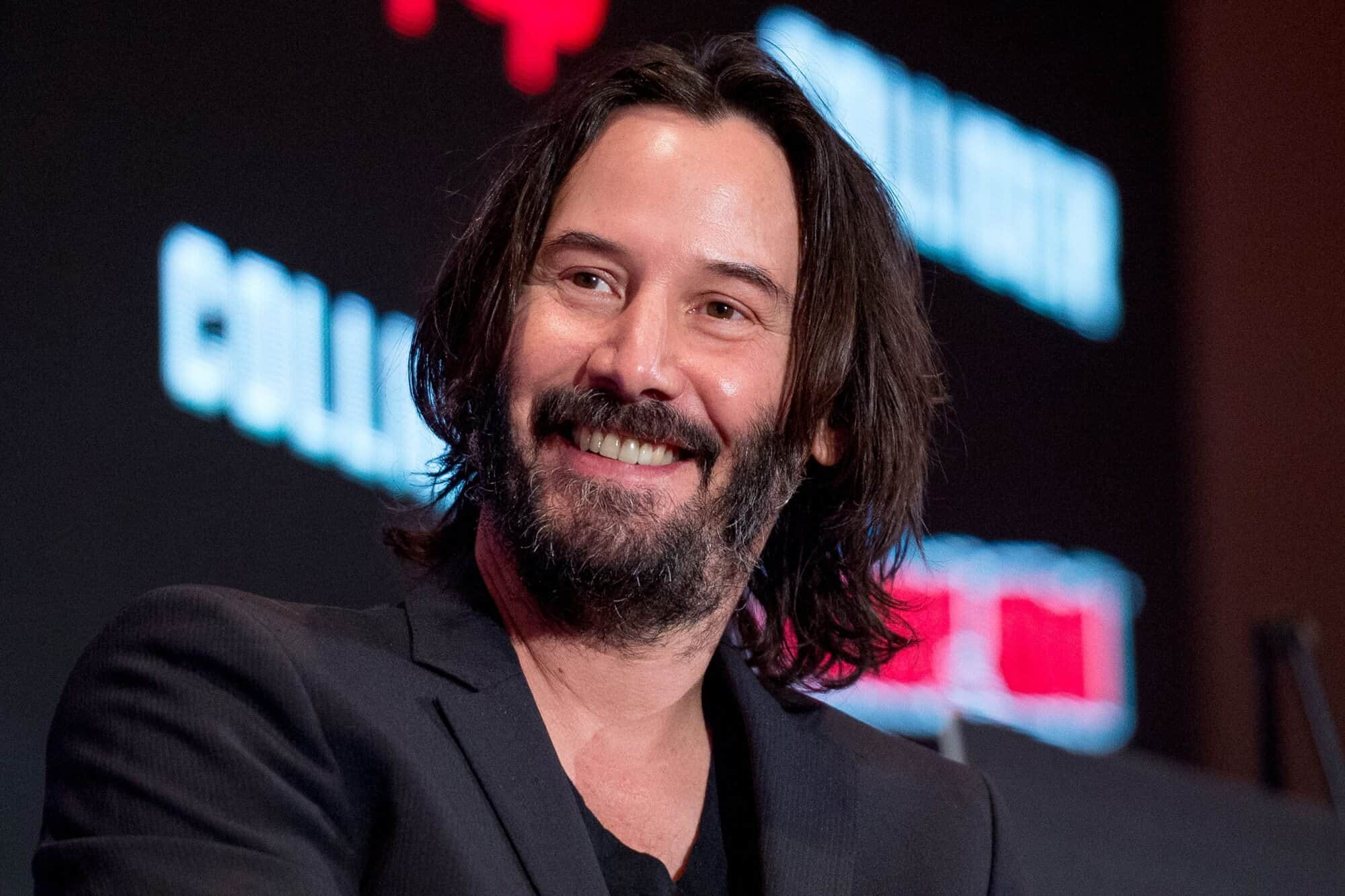 Keanu Reeves Gears Up for Supernatural Showdown in 'Constantine 2' Sequel Buzz