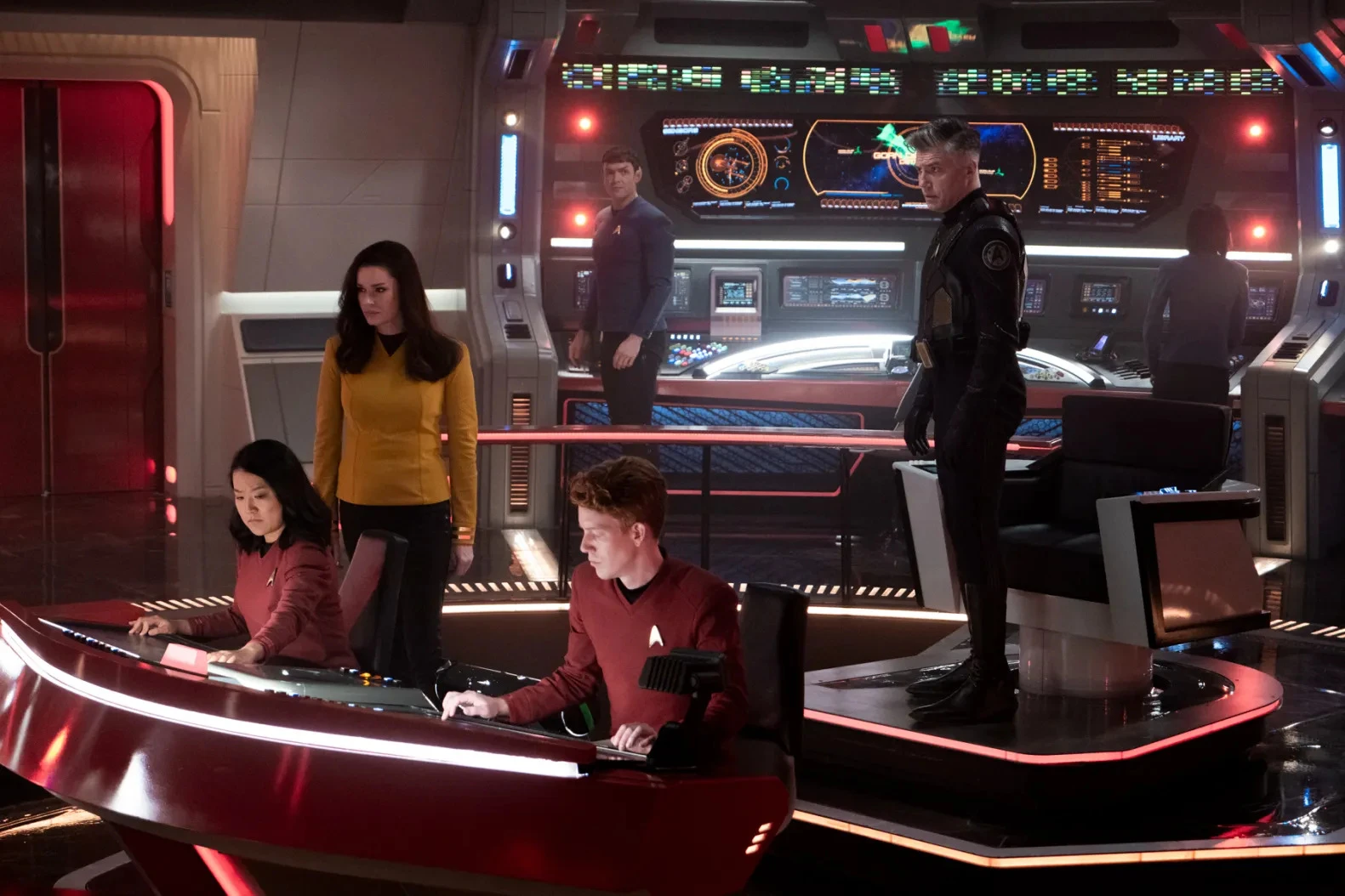 New Star Trek Series Wins Fans: Why Everyone Loves 'Strange New Worlds' More Than 'Discovery'