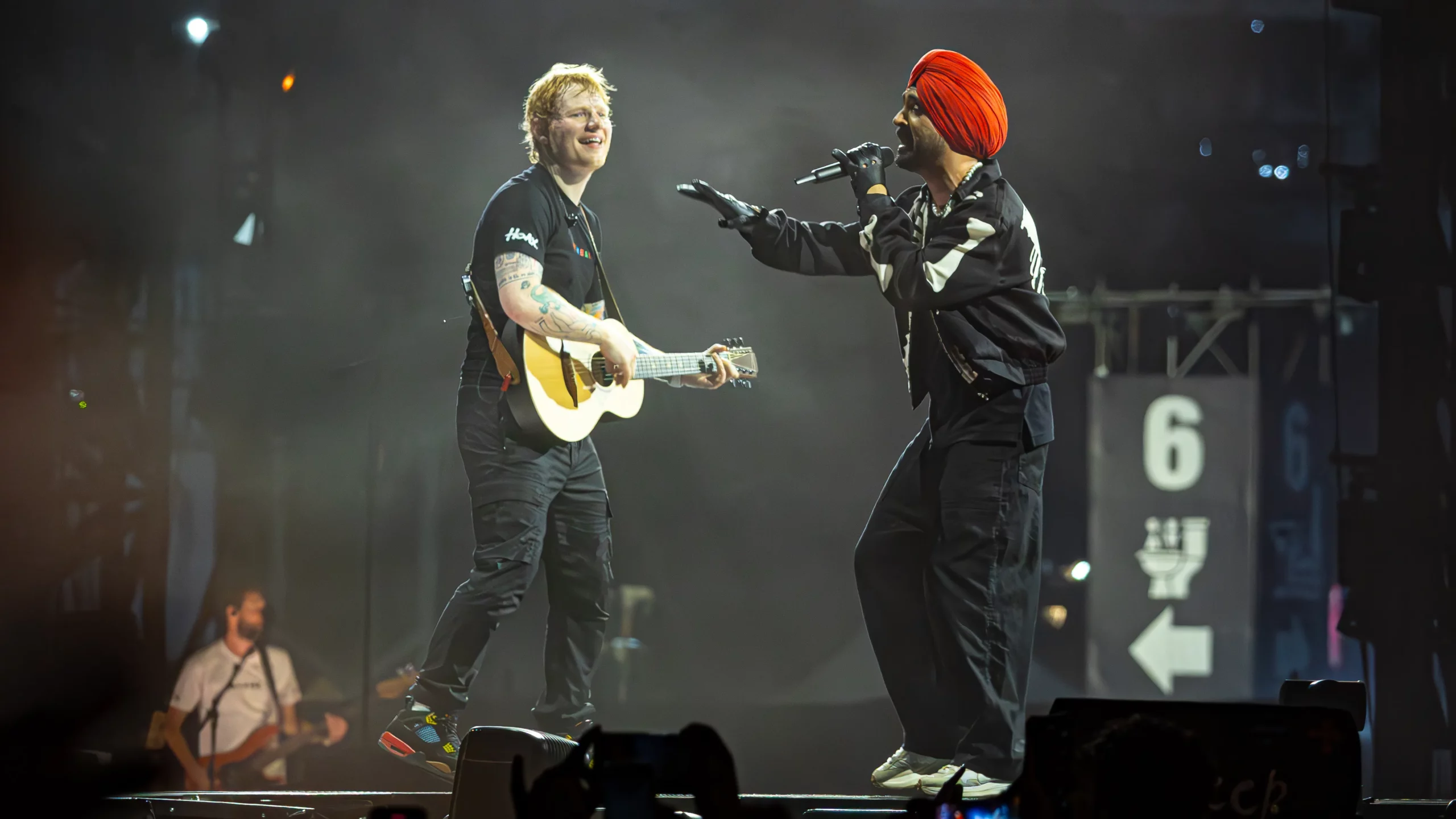 Diljit Dosanjh joins Ed Sheeran in a surprise act sending the crowd in a frenzy at Ed Sheeran ÷ x Tour co promoted by BookMyShow Live RVR16 16212717 scaled