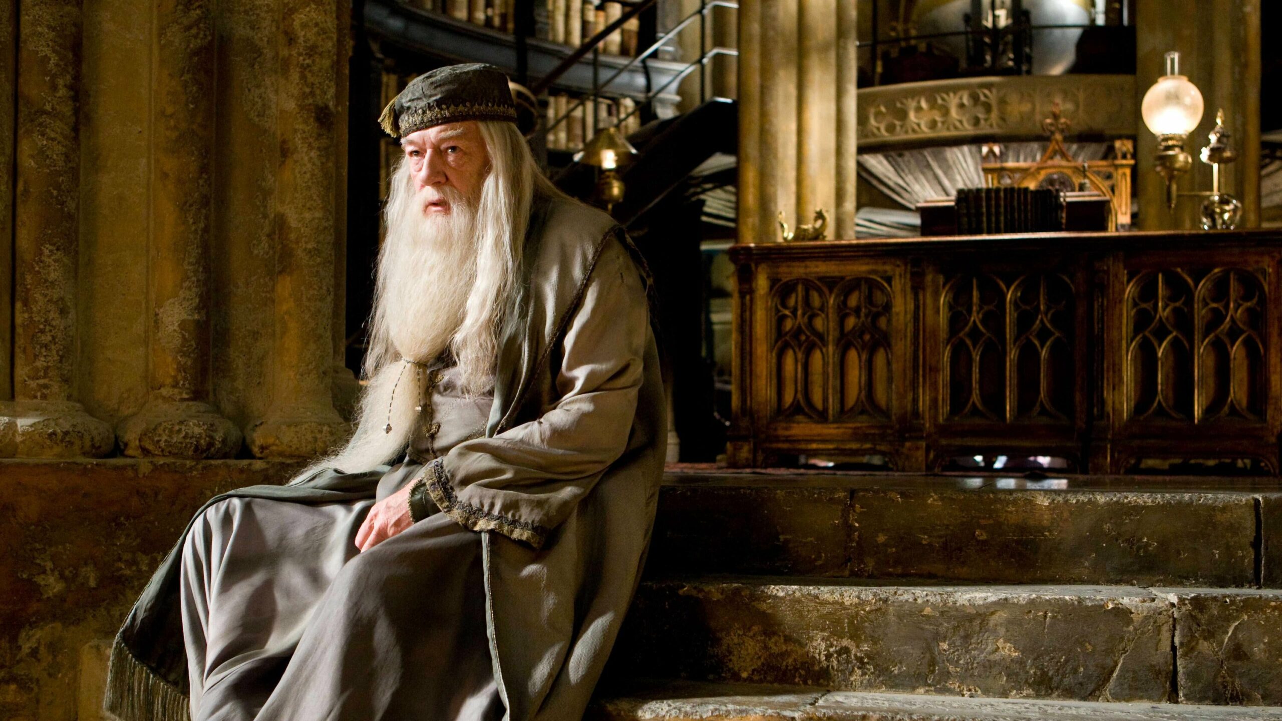 Why Michael Gambon Never Read the Harry Potter Books Before Playing Dumbledore: A Look Inside His Unique Acting Strategy