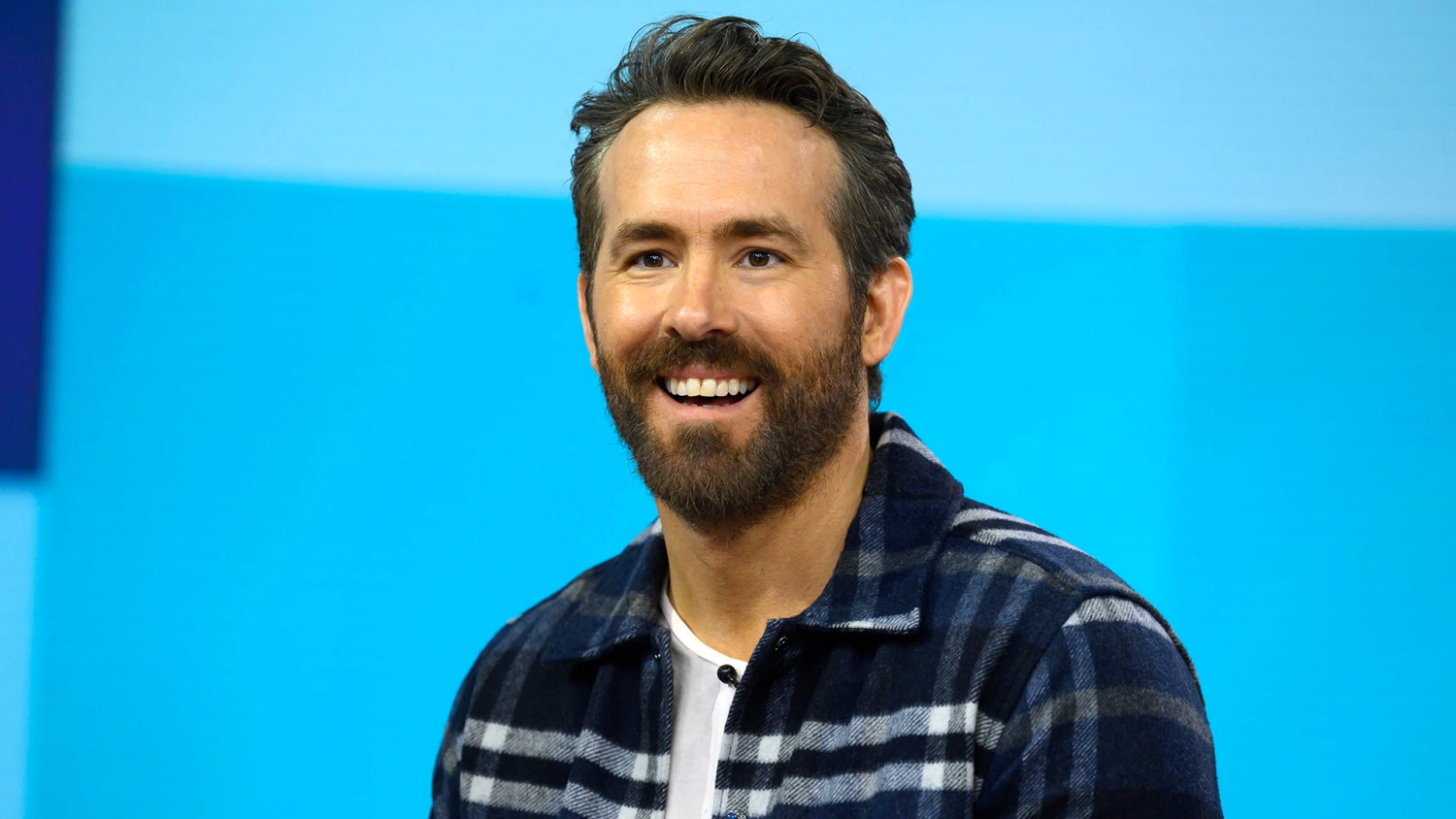 Ryan Reynolds’ Scary Childhood Earring Moment: How His Brothers Risked It All to Save Him