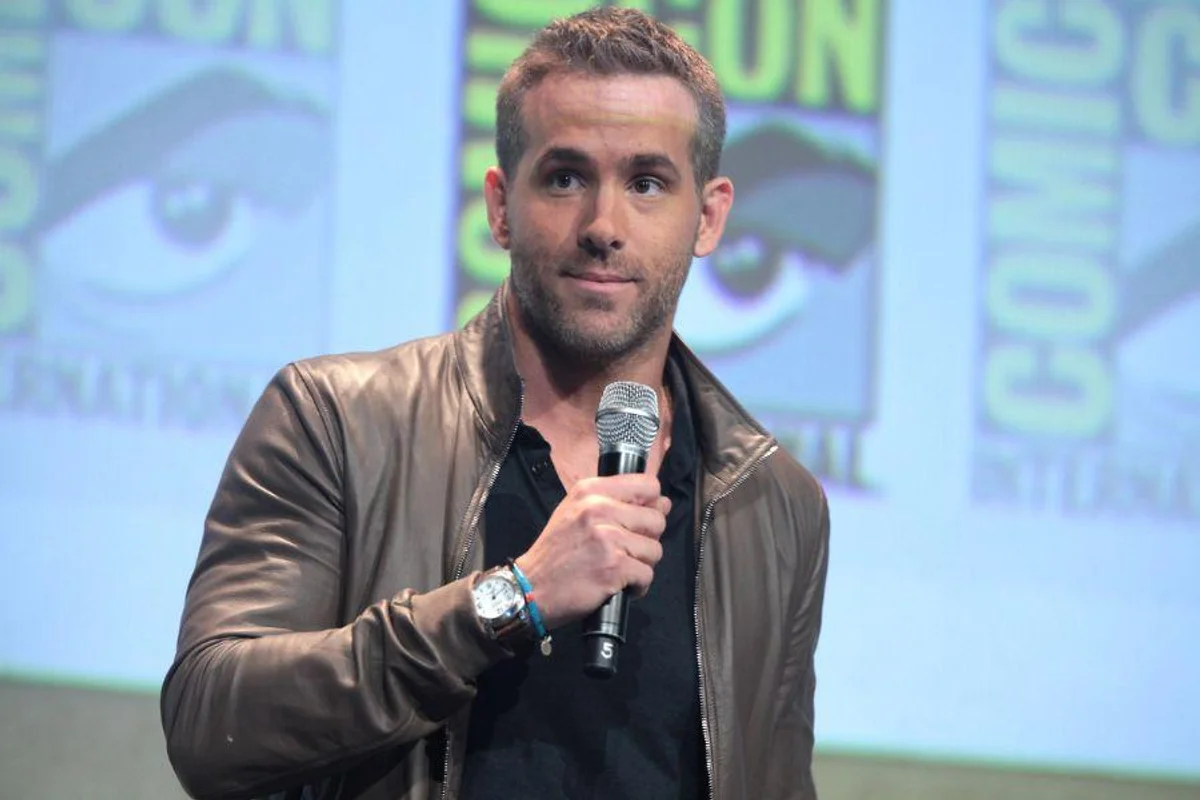 Ryan Reynolds’ Scary Childhood Earring Moment: How His Brothers Risked It All to Save Him