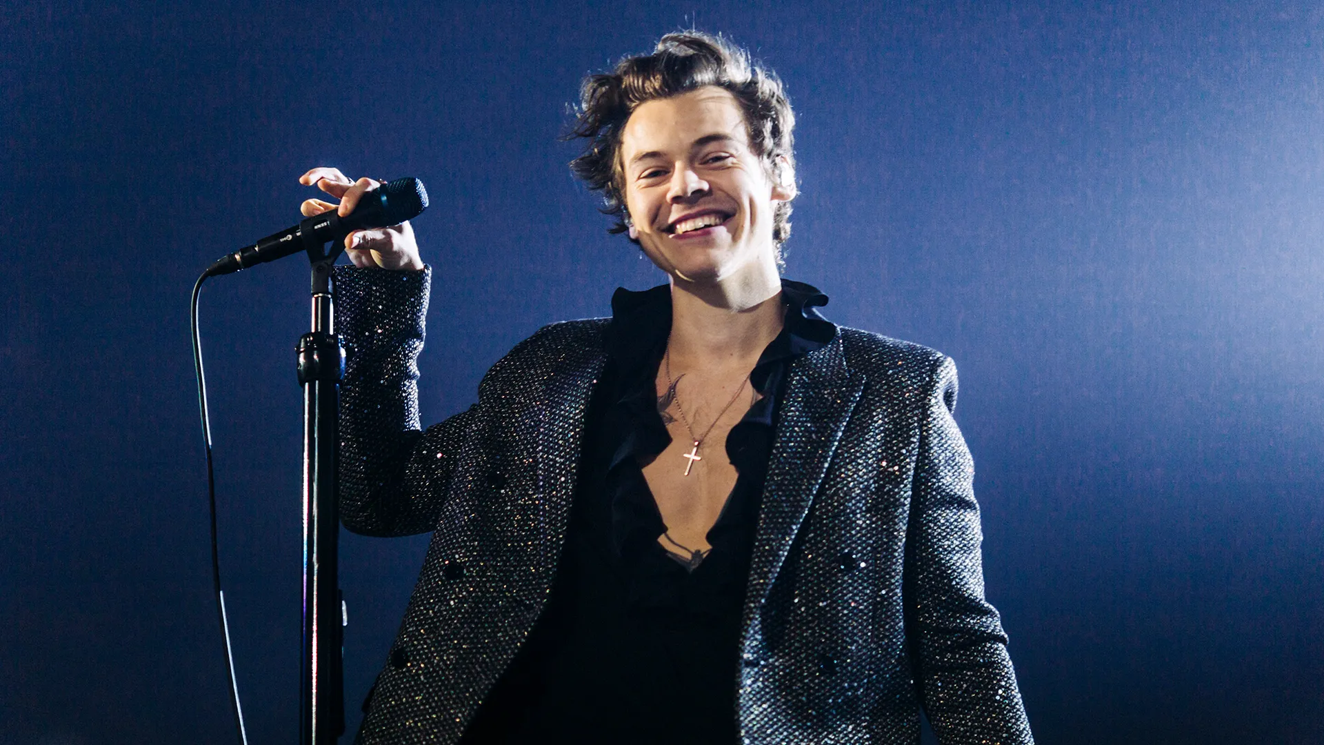 Top 80 Harry Styles Lyrics for Captivating Captions