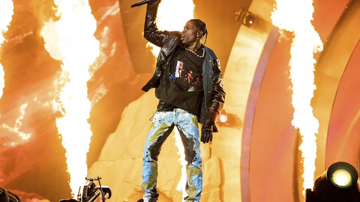 Travis Scott Shouts Out Kanye West as His Hero in Emotional Orlando Show Kickoff