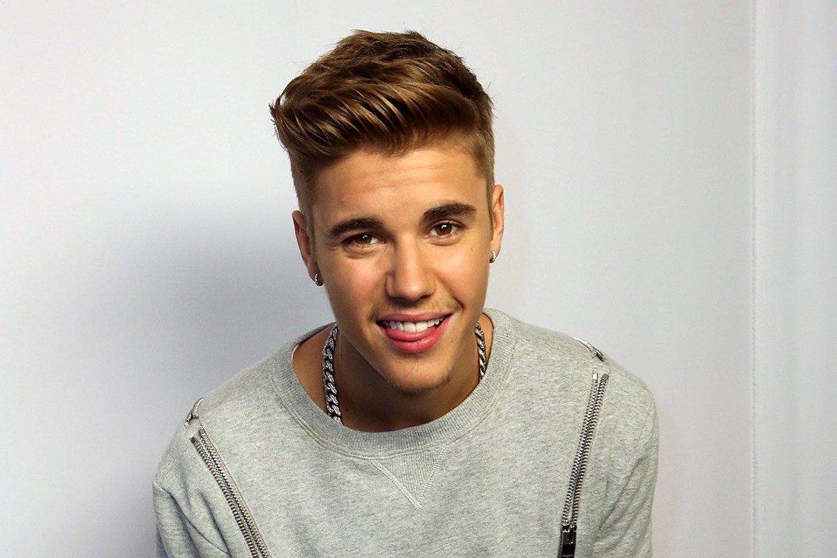 60 Justin Bieber Hairstyles Through the Years-------