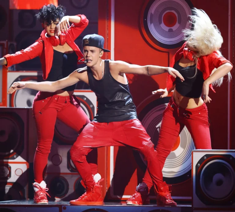 80+ Justin Bieber Dance Moves to Learn