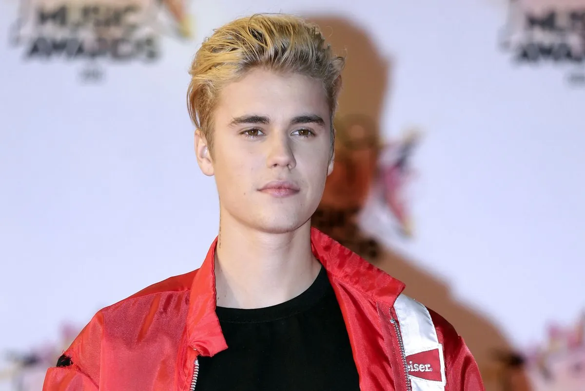 Justin Bieber's Charitable Acts A Timeline----