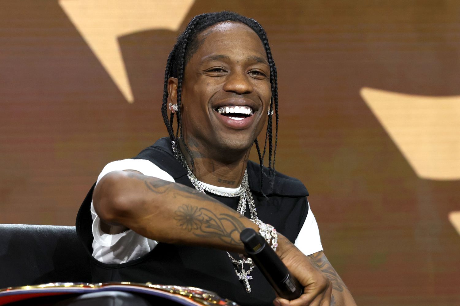 100+ Travis Scott Rodeo Lyrics for Social Media--