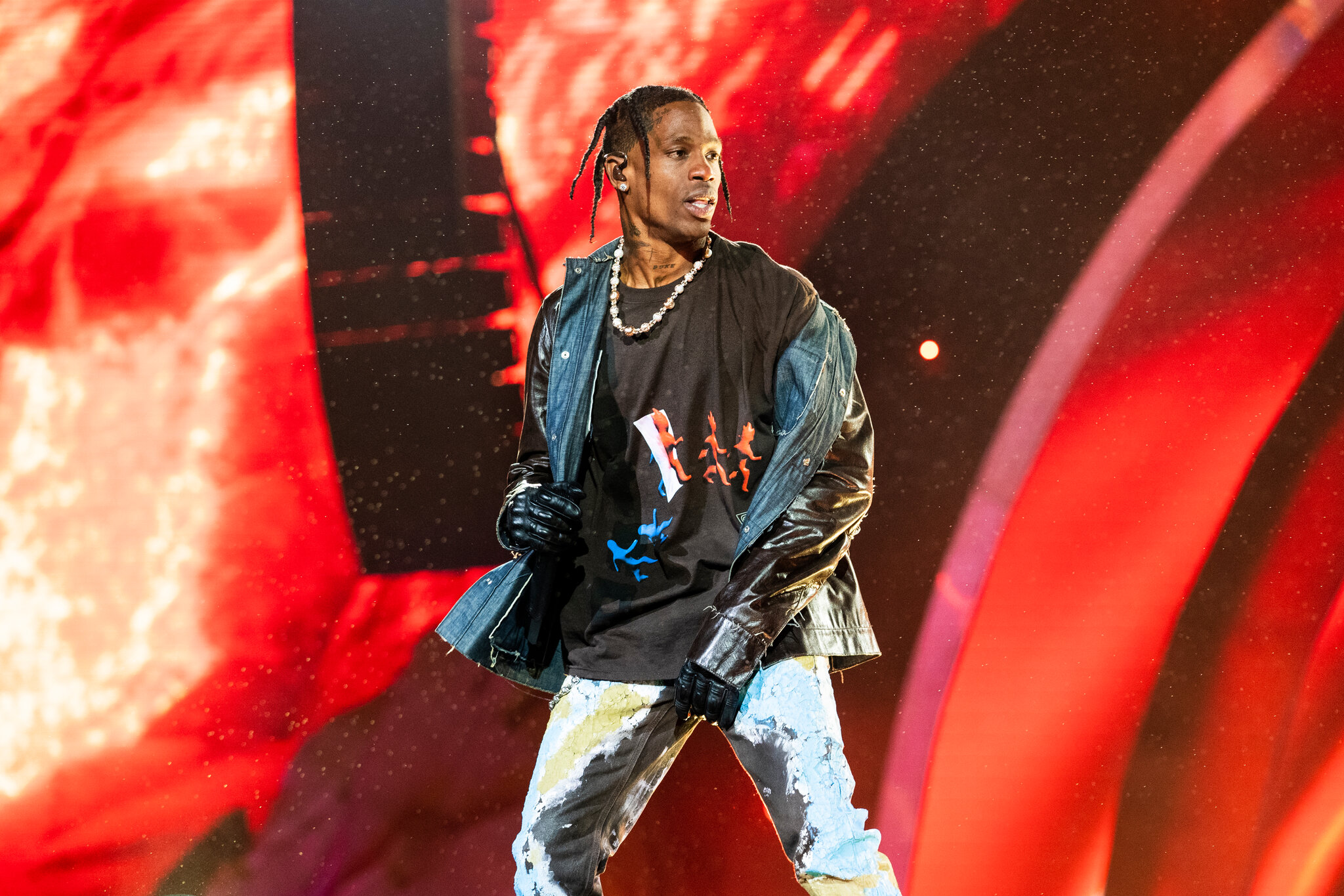 60+ Travis Scott Astroworld Festival Outfit Ideas-----