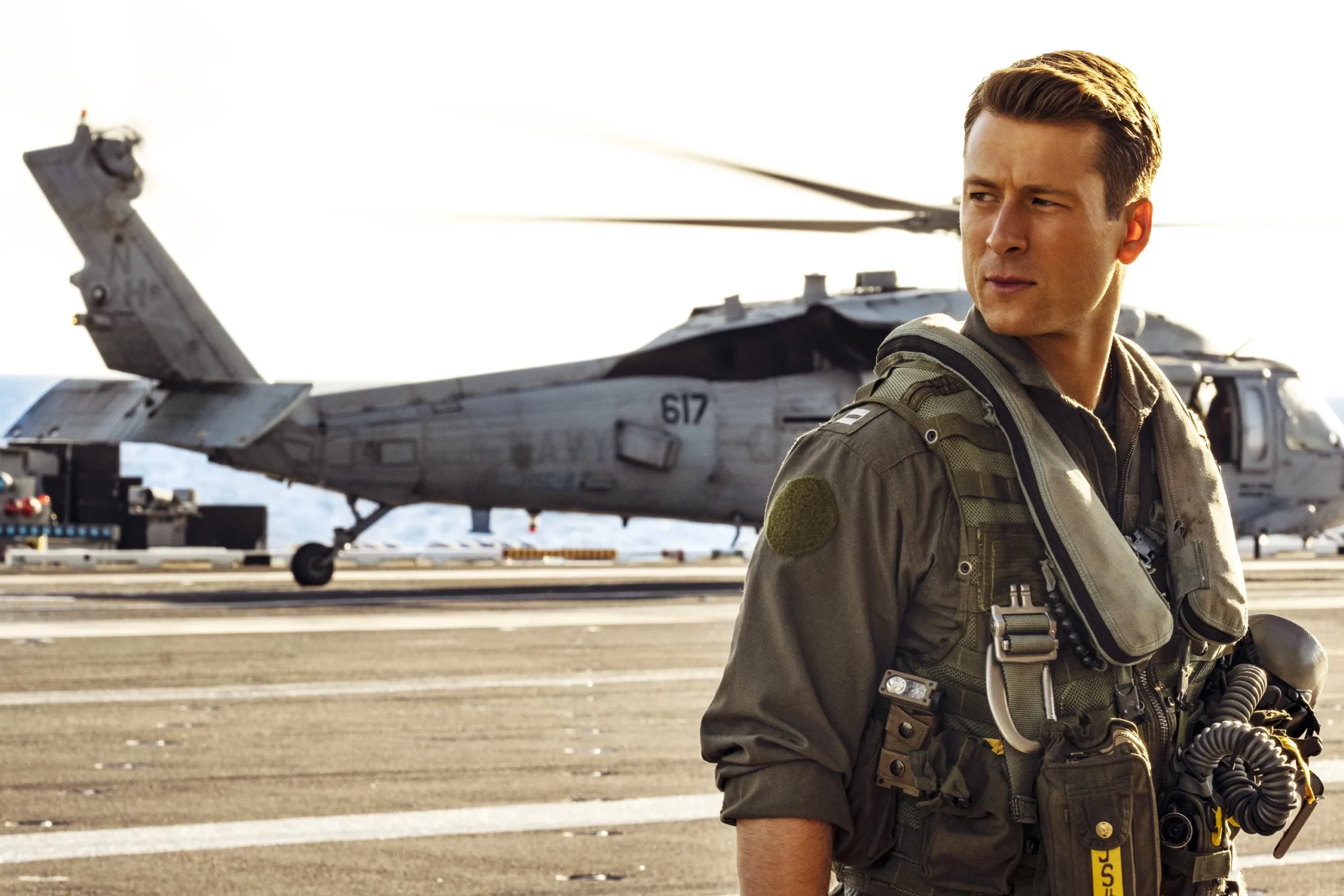 How Glen Powell’s Small Role on NCIS Helped Him Survive Hollywood’s Toughest Years