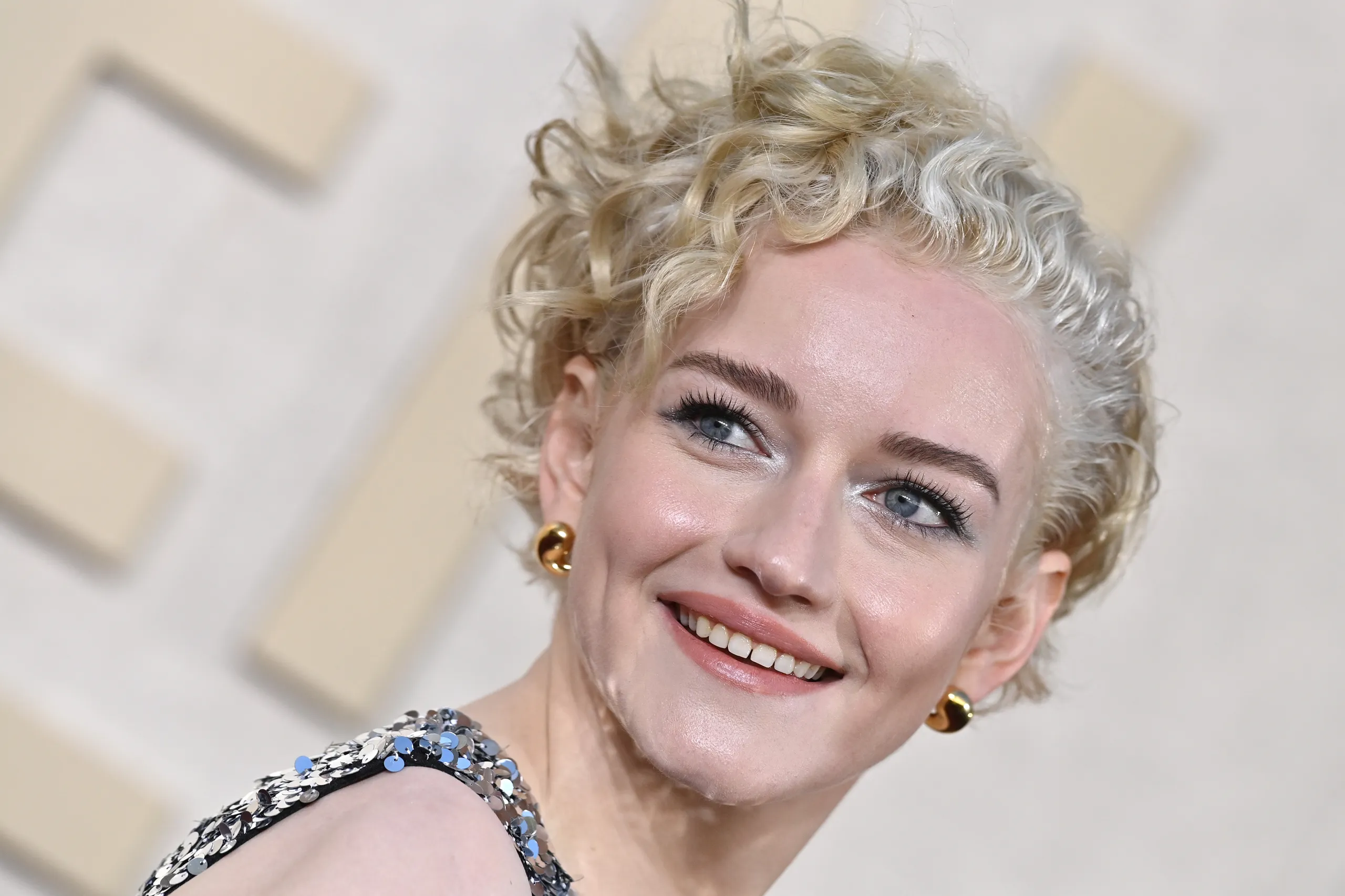 Marvel's Fantastic Four Shocker: Julia Garner Cast as Gender-Swapped Silver Surfer, Sparks Massive Fan Debate