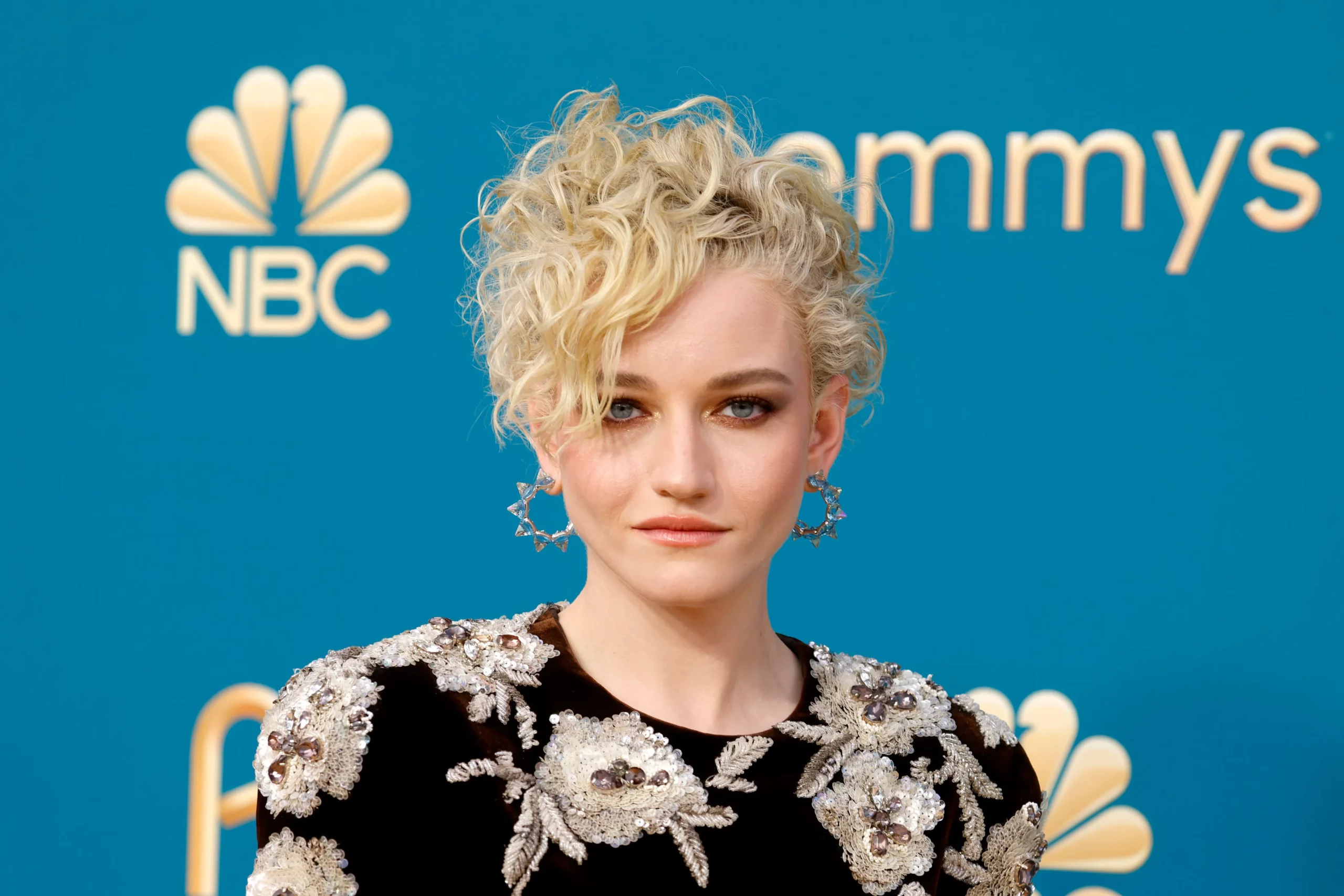 Marvel's Fantastic Four Shocker: Julia Garner Cast as Gender-Swapped Silver Surfer, Sparks Massive Fan Debate