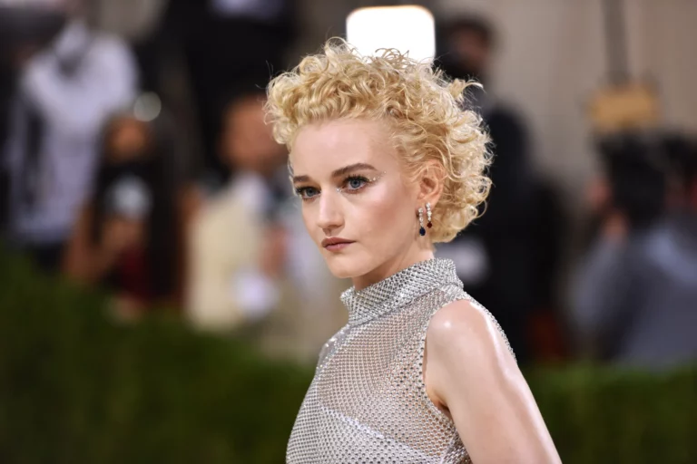 Marvel's Fantastic Four Shocker: Julia Garner Cast as Gender-Swapped Silver Surfer, Sparks Massive Fan Debate