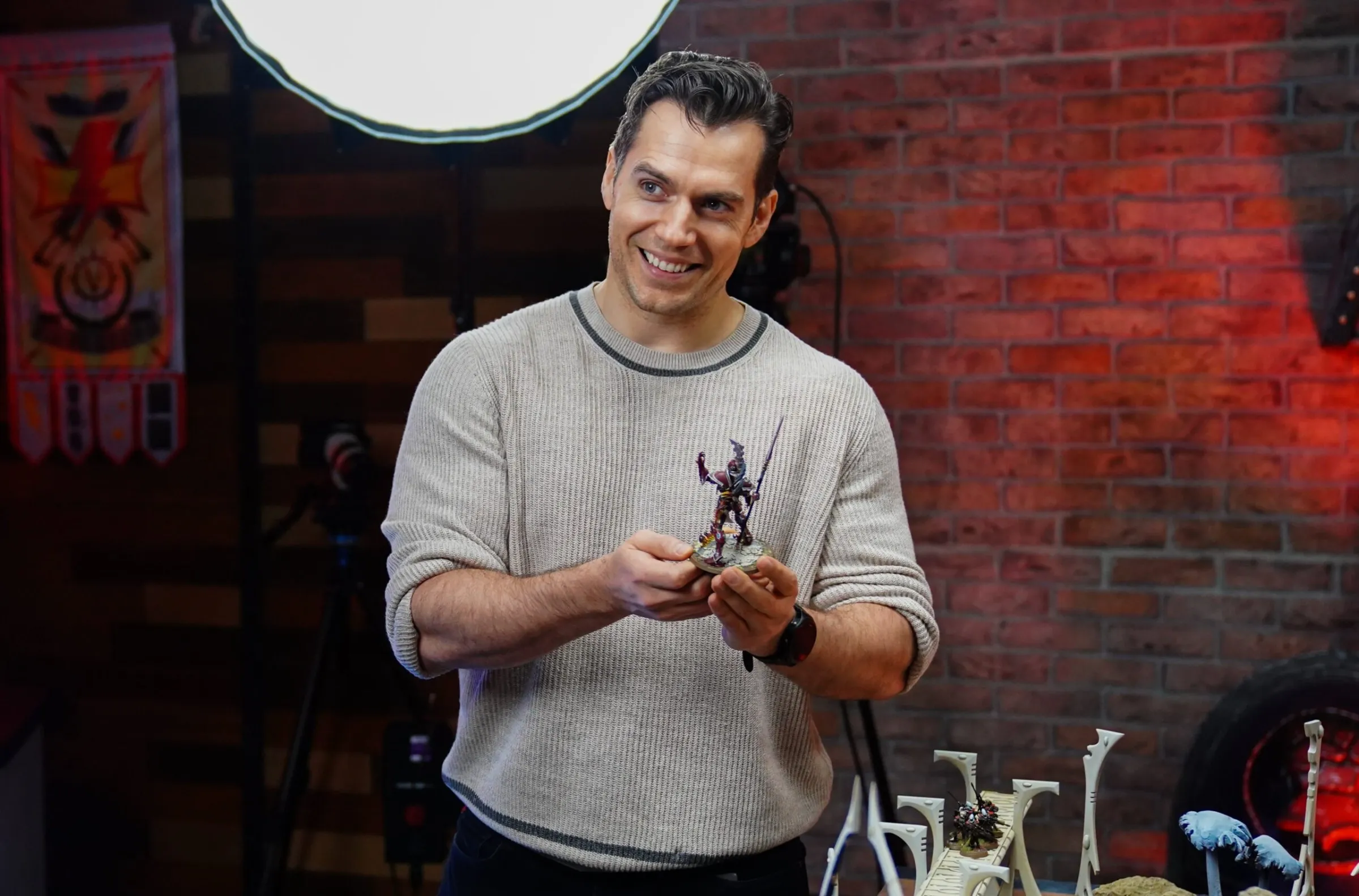 Henry Cavill Unveils Warhammer 40K Series: Why Dark Eldar Are the Ultimate Villains to Watch