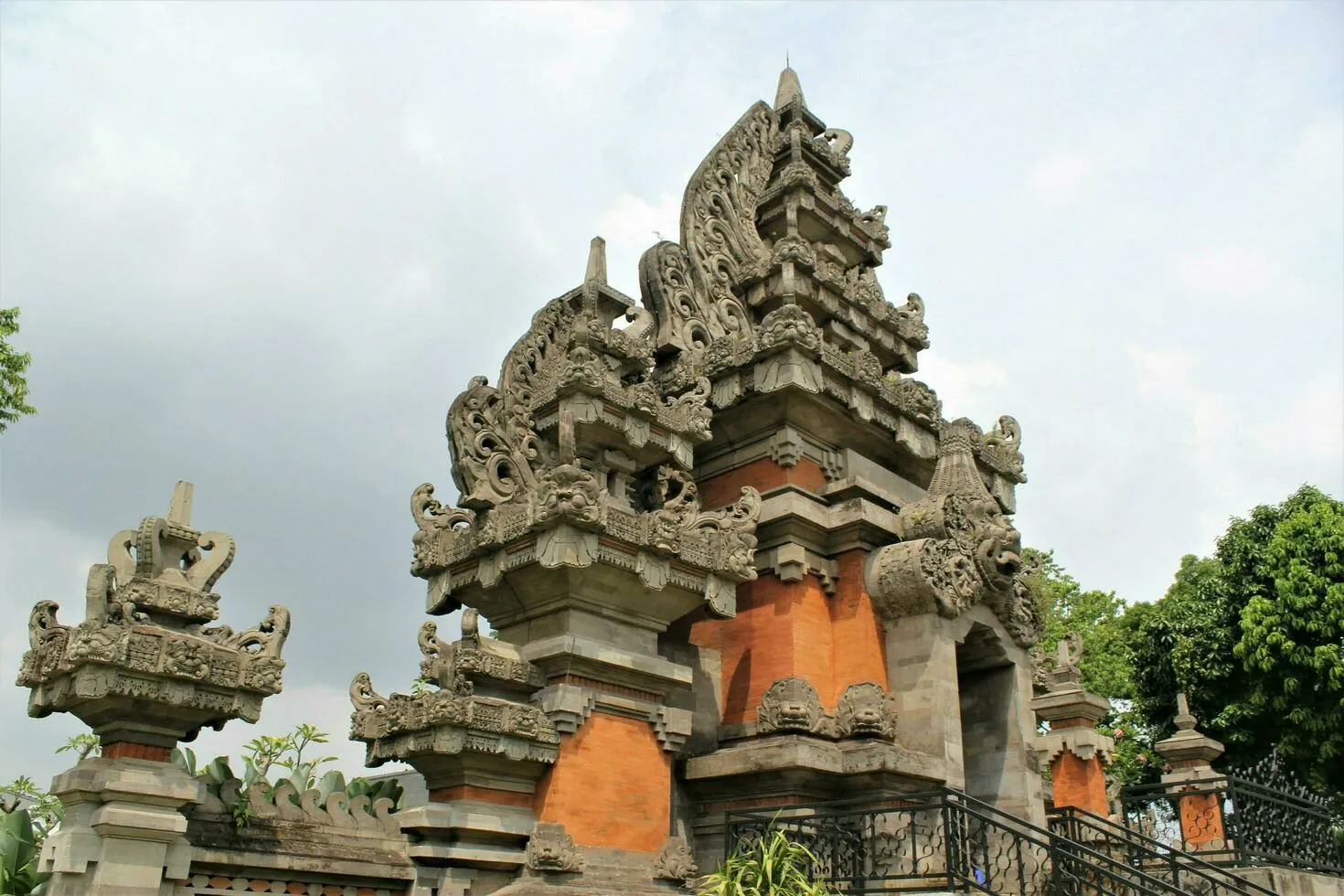 Top 50 Tourist Attractions in Jakarta----------