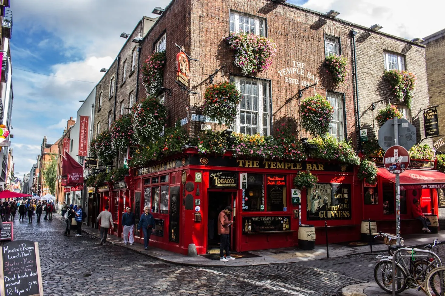 Top 50 Tourist Spots in Dublin----