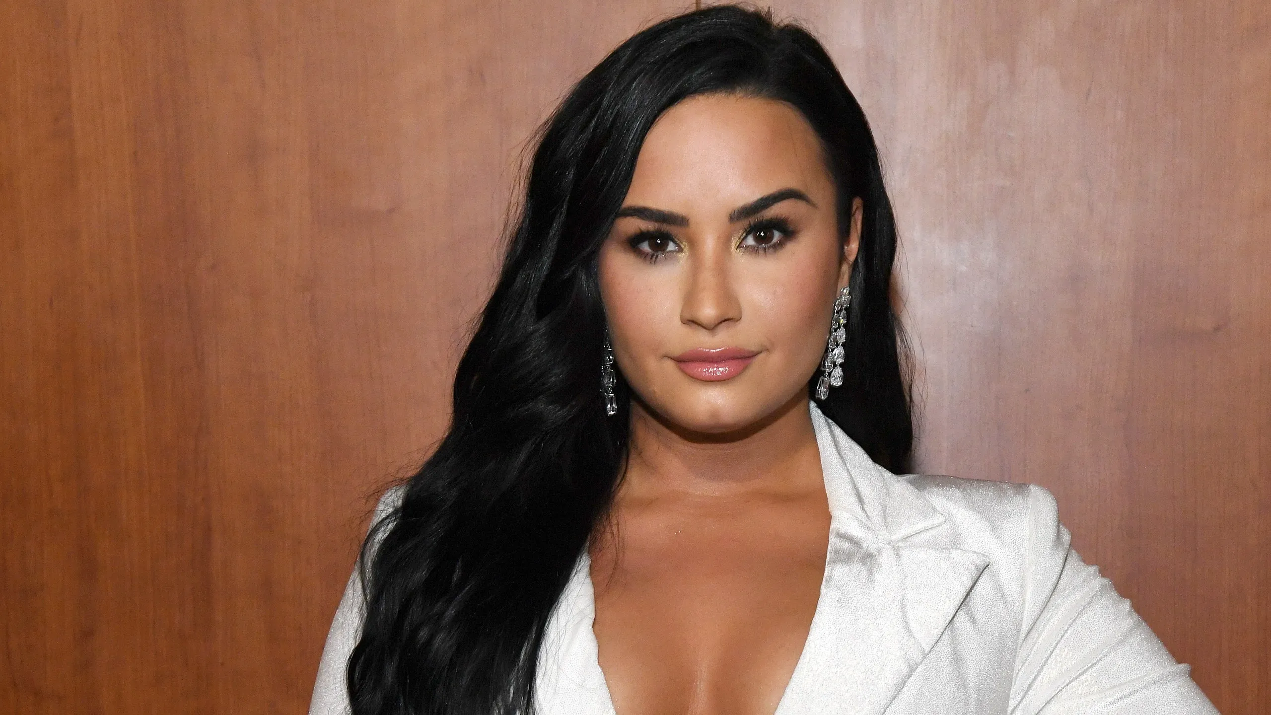 100+ Demi Lovato Lyrics for Emotional Expression-