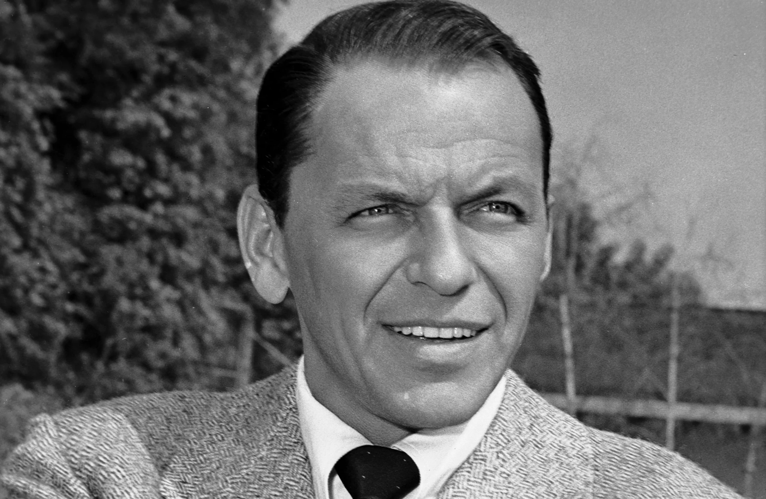 100+ Frank Sinatra Lyrics for Timeless Elegance-