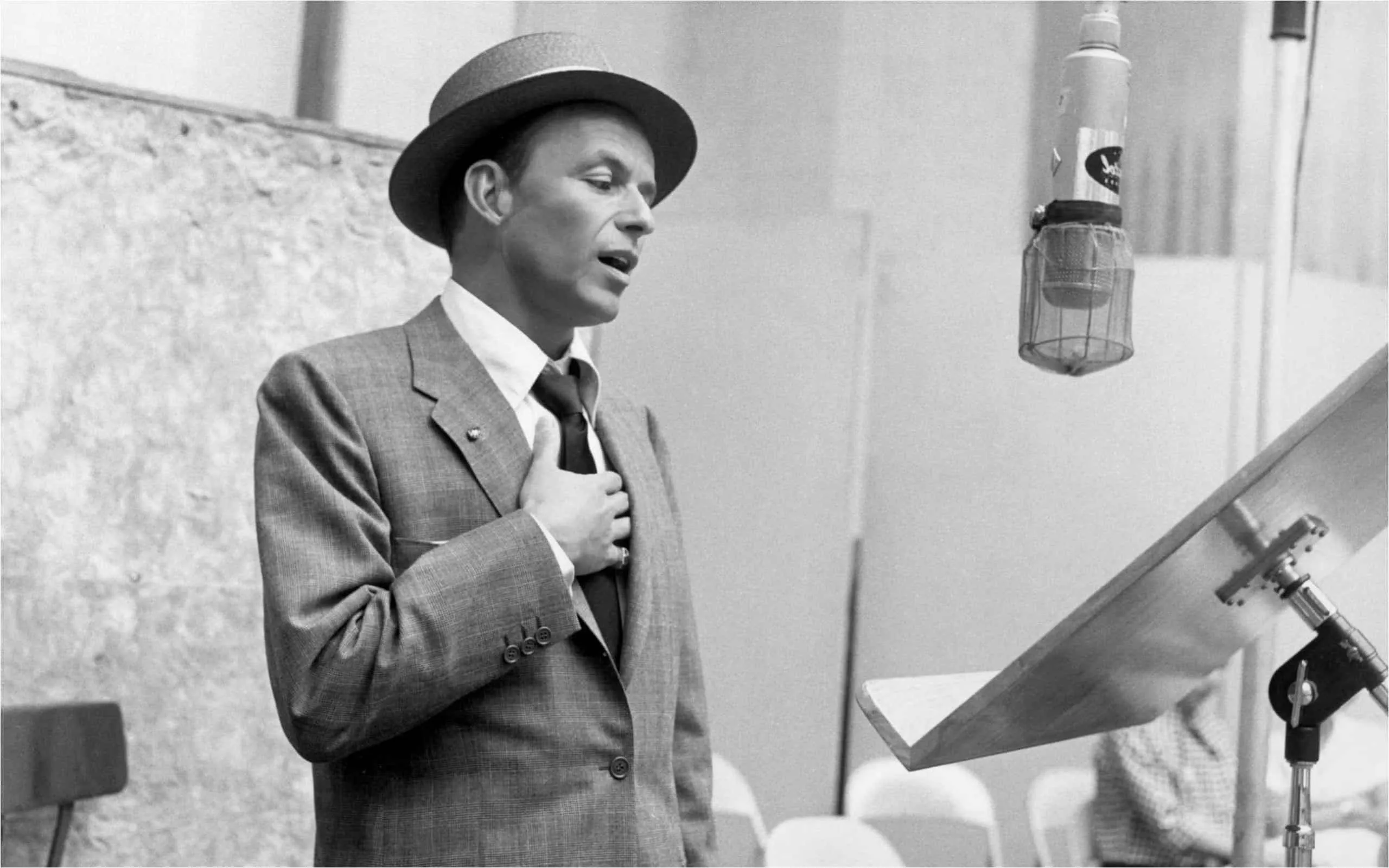 100+ Frank Sinatra Lyrics for Timeless Elegance-----