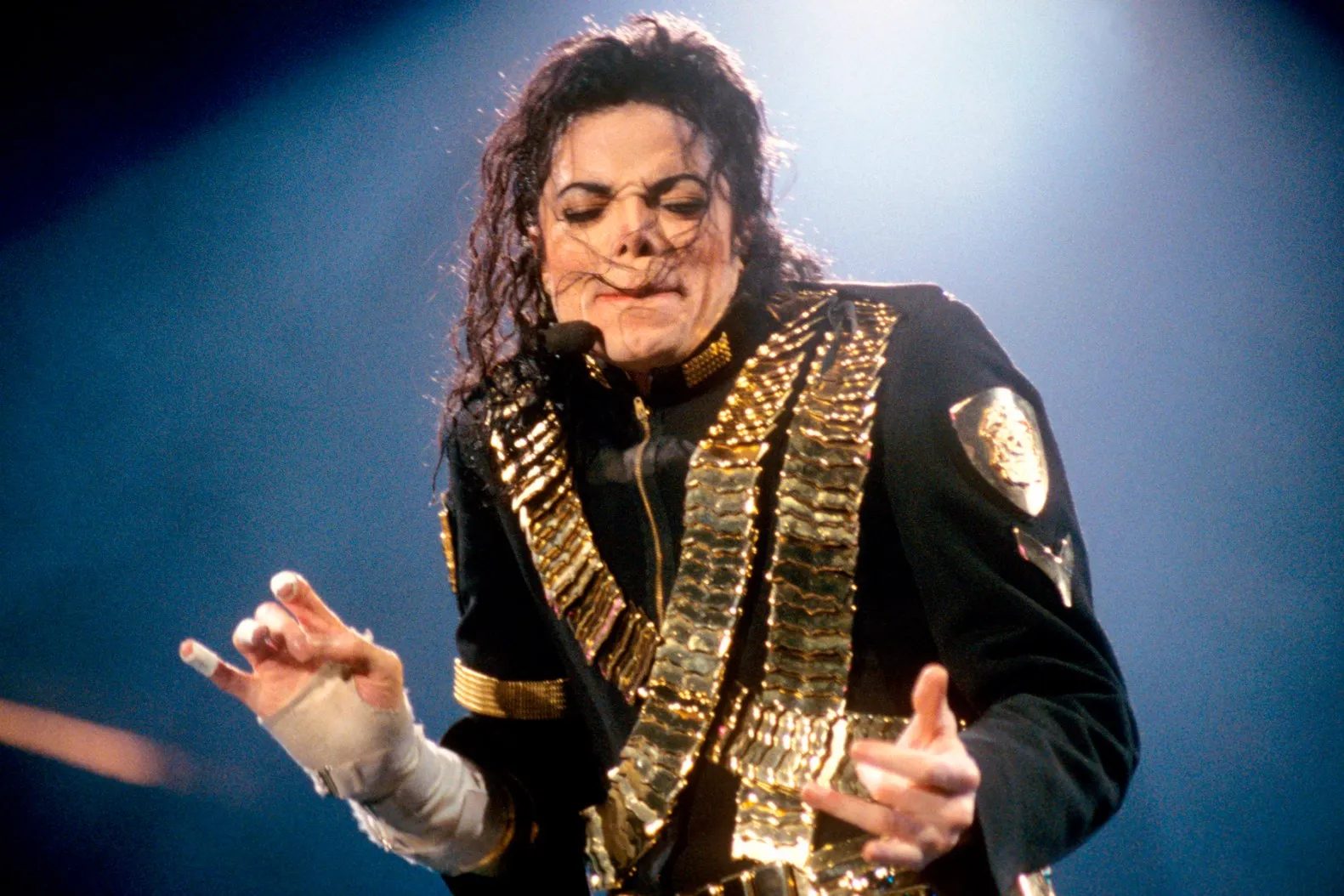 120+ Michael Jackson Lyrics for a Musical Journey------------