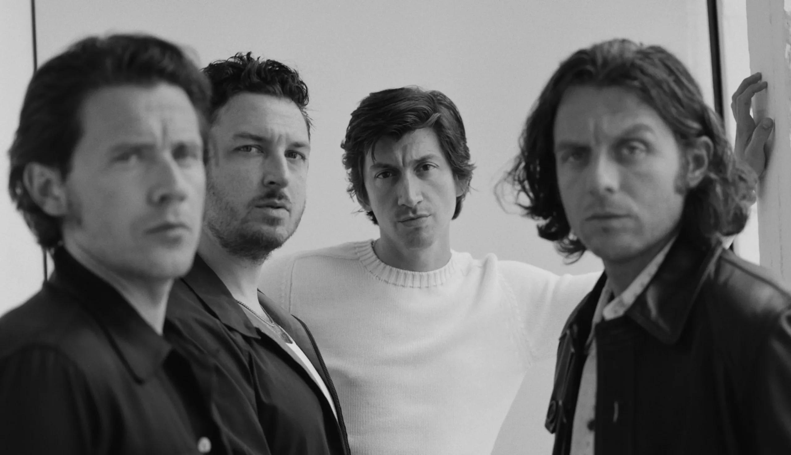 60+ Arctic Monkeys Lyrics for Indie Vibes-