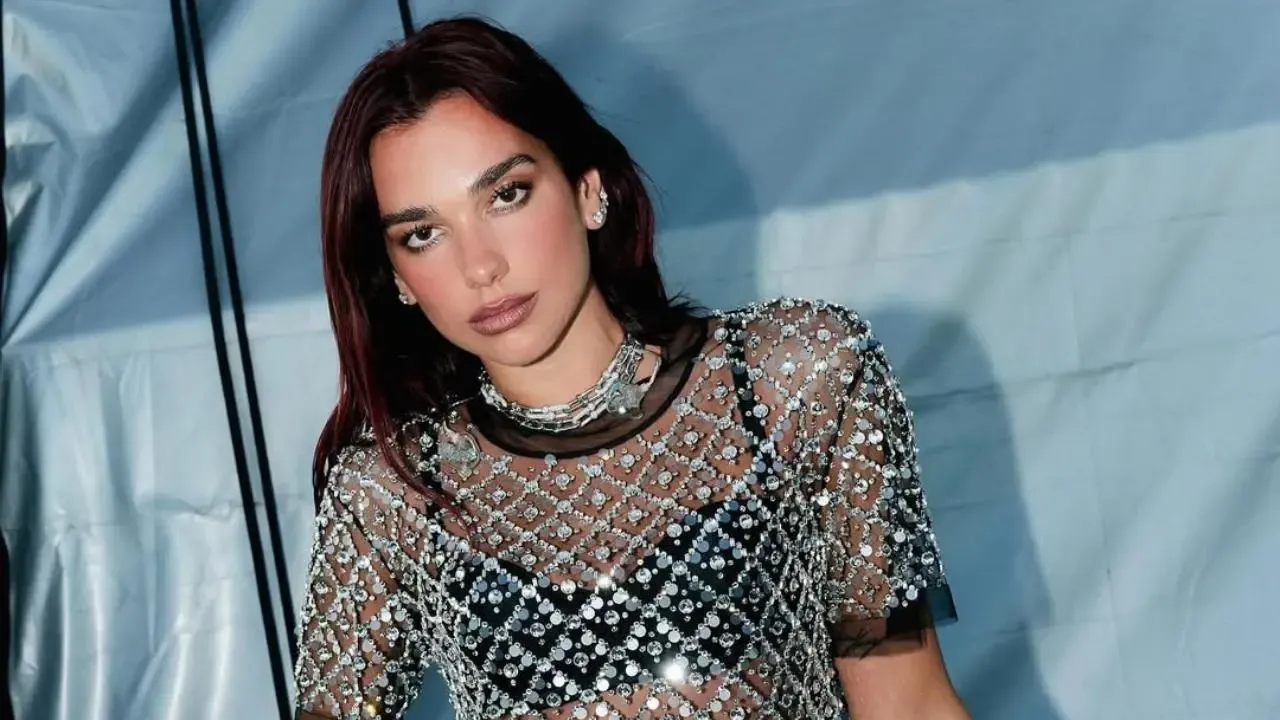 70+ Dua Lipa Lyrics for Dancefloor-Ready Captions-