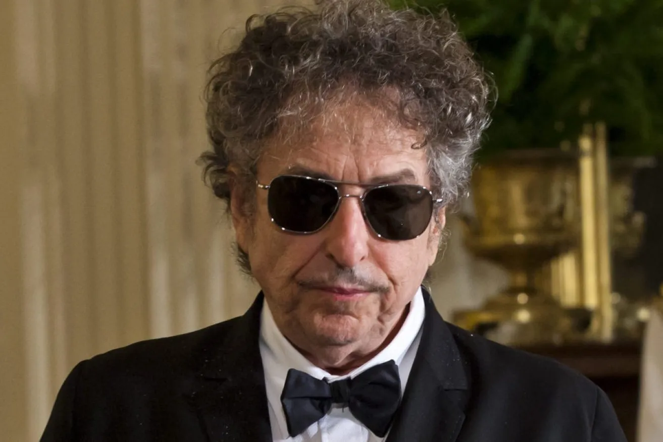 75+ Bob Dylan Lyrics for Thoughtful Captions-----