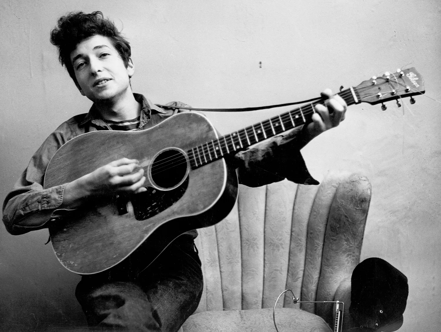 75+ Bob Dylan Lyrics for Thoughtful Captions-