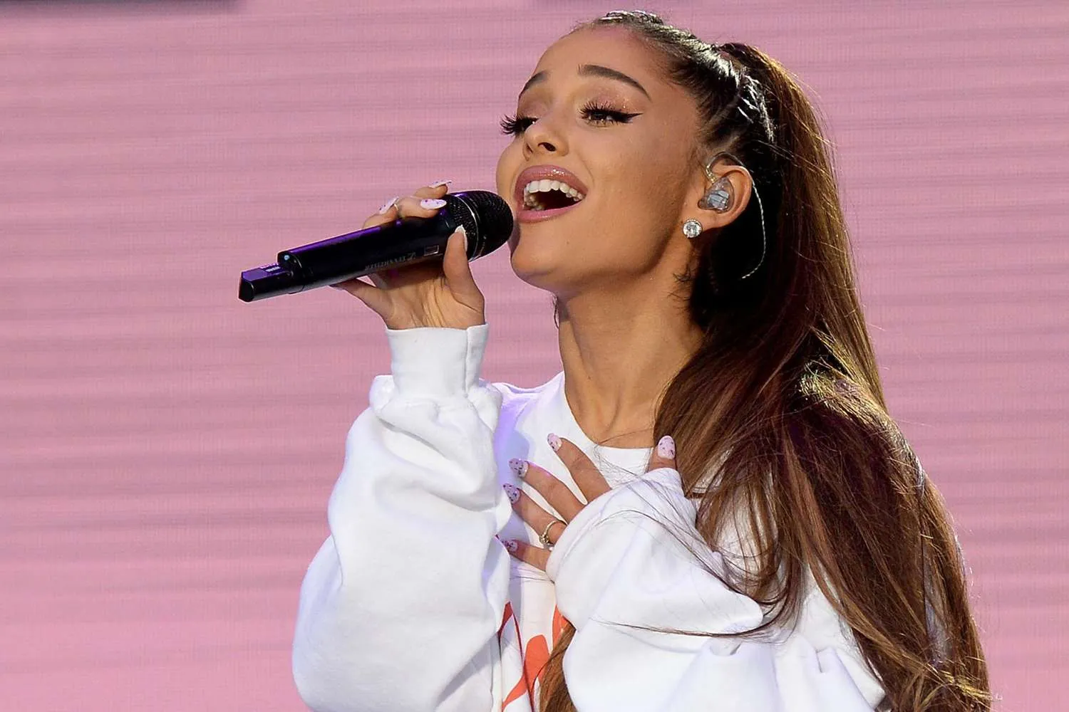 80+ Ariana Grande Captions for Your Social Media------------