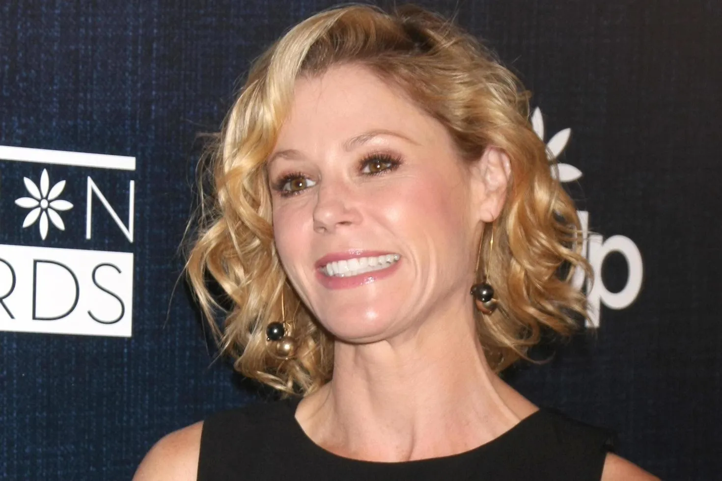 From 'Modern Family' to Movie Crushes: How Julie Bowen's Teen Dream of Meeting Johnny Depp Turned Into an Awkward Reality