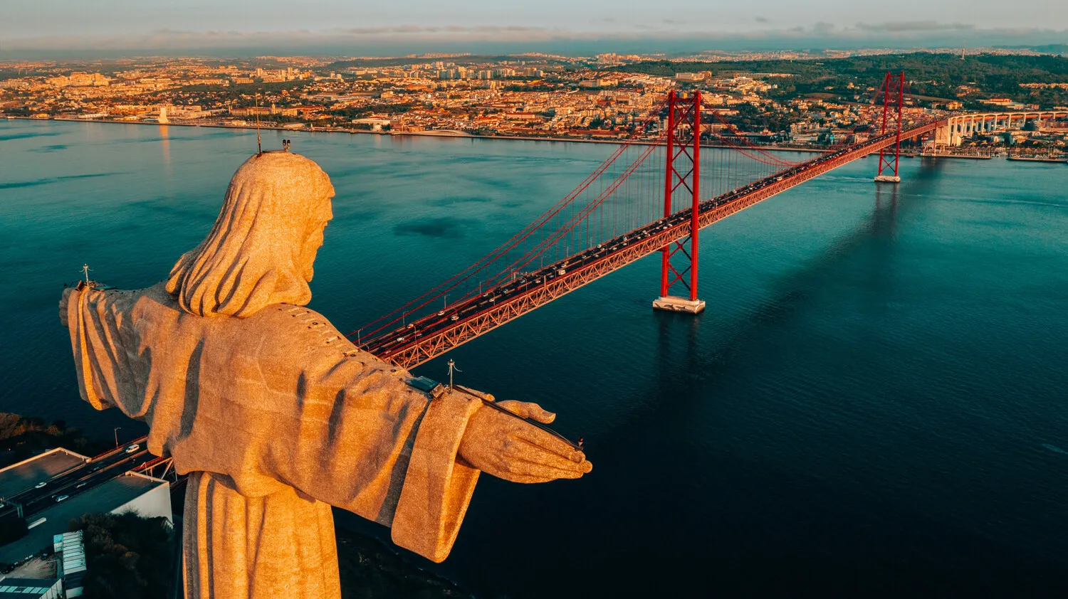 Top 50 Attractions in Lisbon for Art Lovers-----