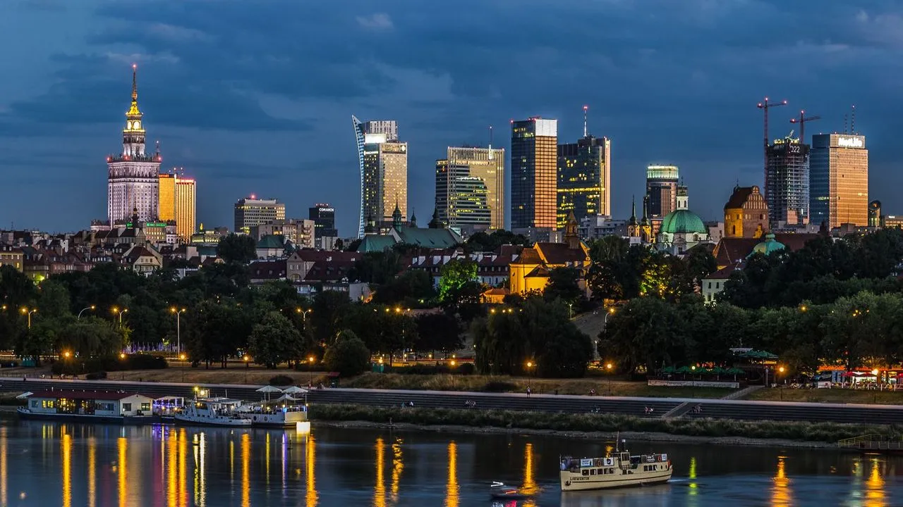 Top 50 Tourist Spots in Warsaw for History Buffs------------