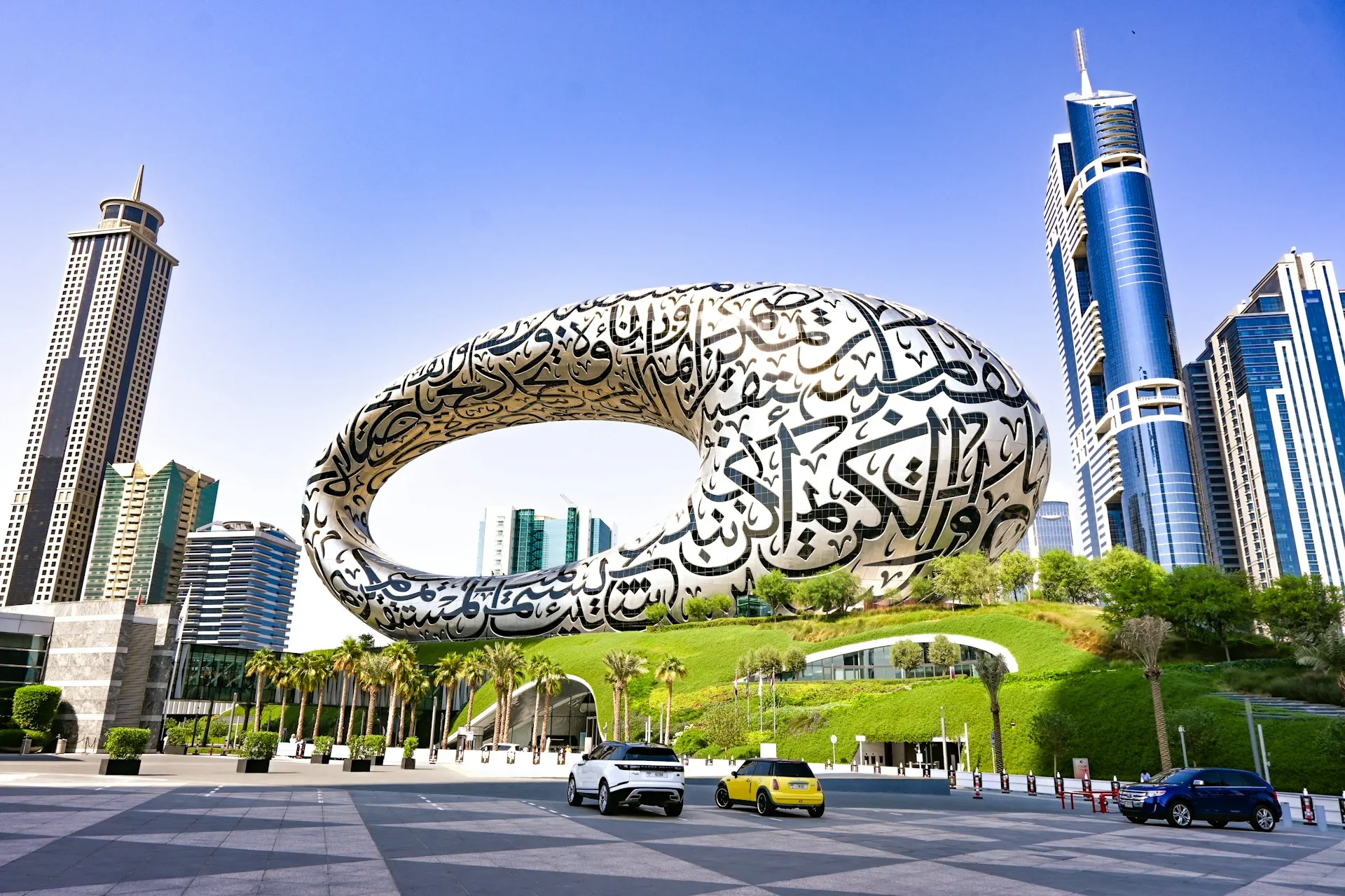 100+ Bucket List Attractions in Dubai-------