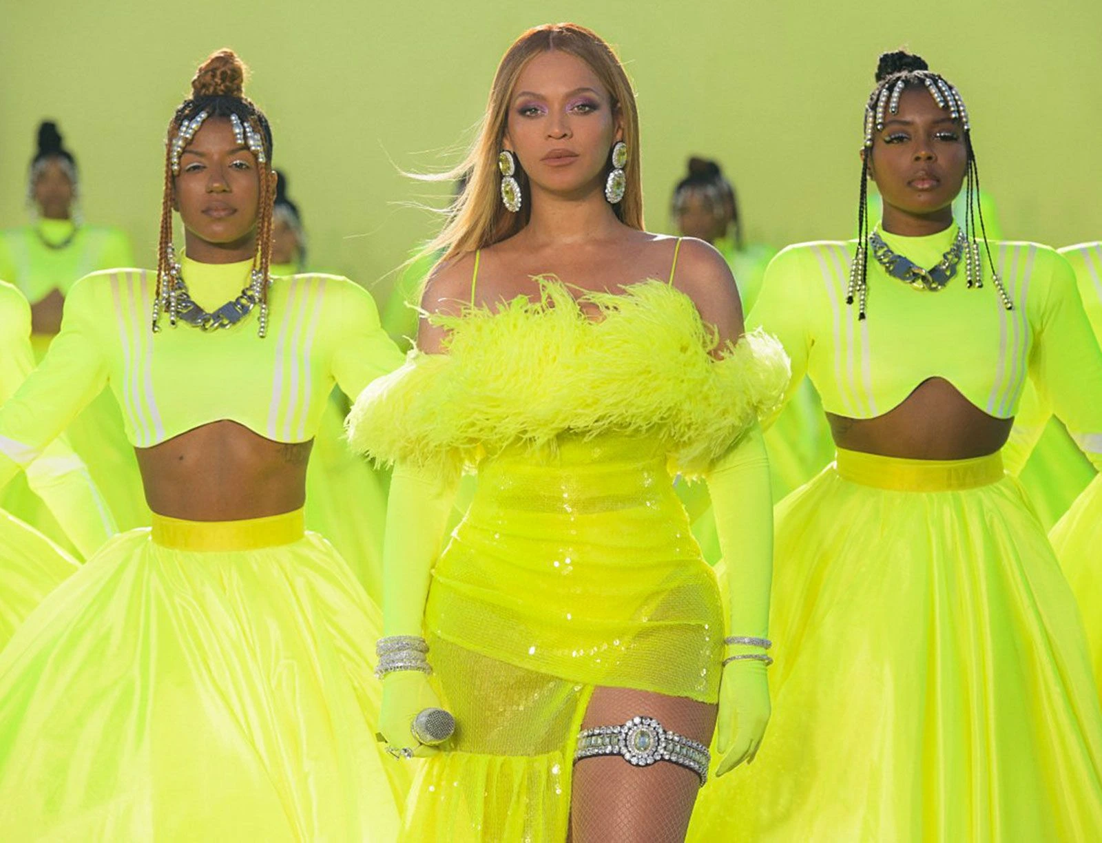 150+ Beyoncé Captions to Slay Your Social Media----------