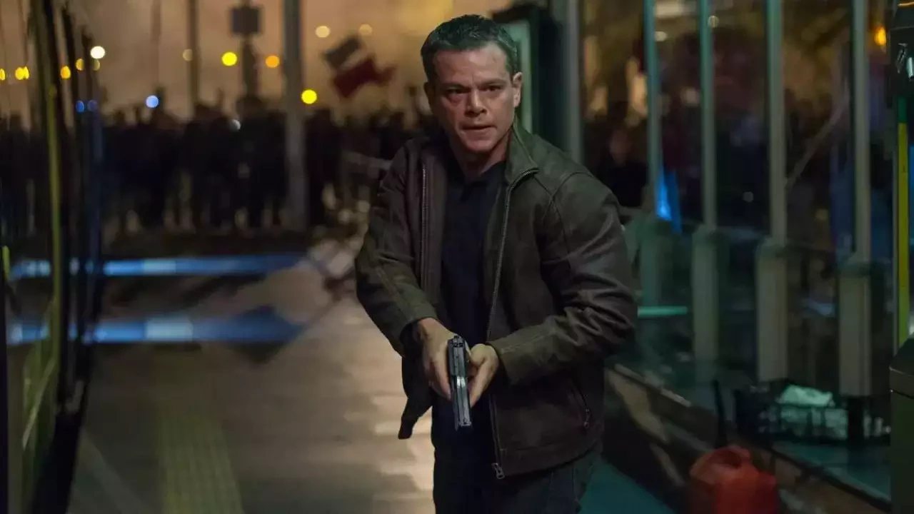 Matt Damon Reveals Why He Chose to Go Shirtless in Latest Jason Bourne Film A Look at His Journey and Physical Challenges--