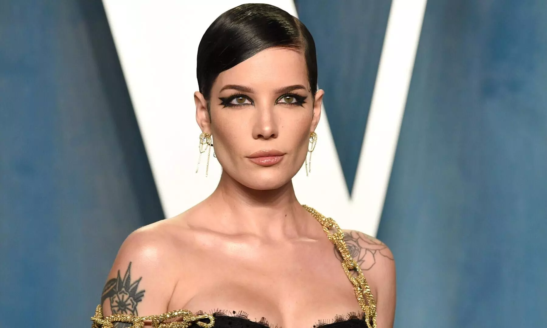 100+ Halsey Lyrics for Creative Social Media Posts--